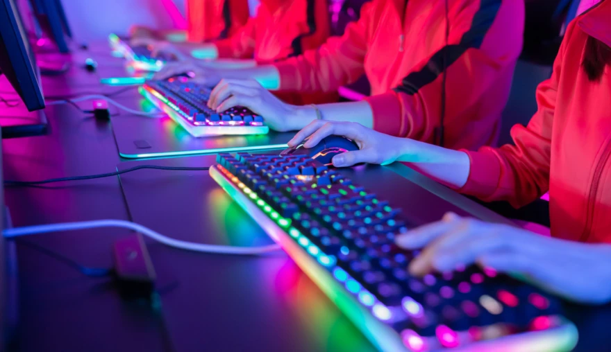 Beyond potential: the structural issue of gender diversity in esports