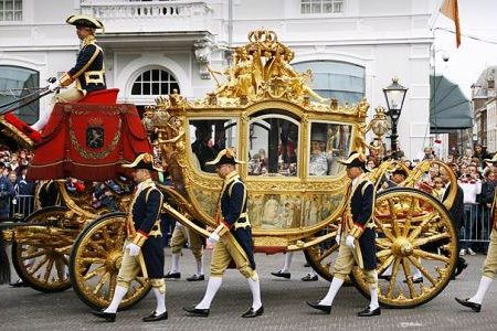 Hysterical Heritage? Reflections on the Dutch King’s Golden Carriage